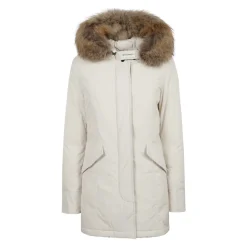 Arktische Waschbär Parka für luxuriösen Stil>Woolrich Outlet
