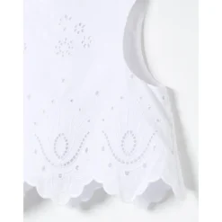 Besticktes Oberteil mit gewellten Kanten><noscript><img width=