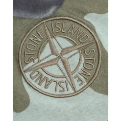 Camouflage T-shirt><noscript><img width=