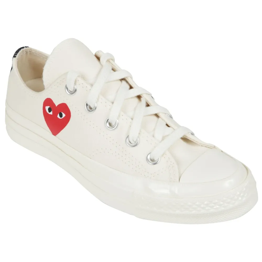 Chuck Taylor 70 Small Heart Low>Comme des Garçons Sale