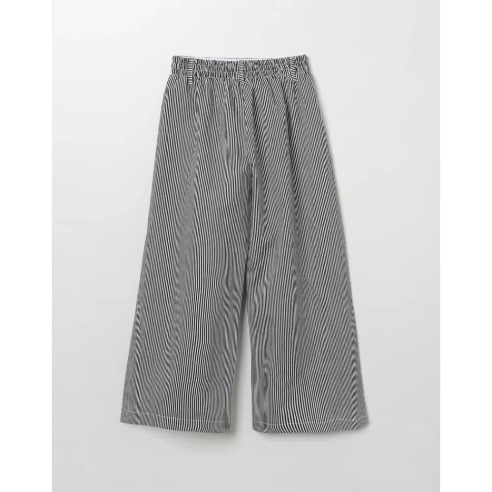 Gestreifte Hose mit weitem Bein>Monnalisa New