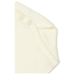 Körper June><noscript><img width=