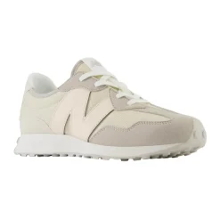 Retro-Sneakers><noscript><img width=