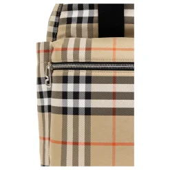 Rucksack mit Wickelunterlage><noscript><img width=