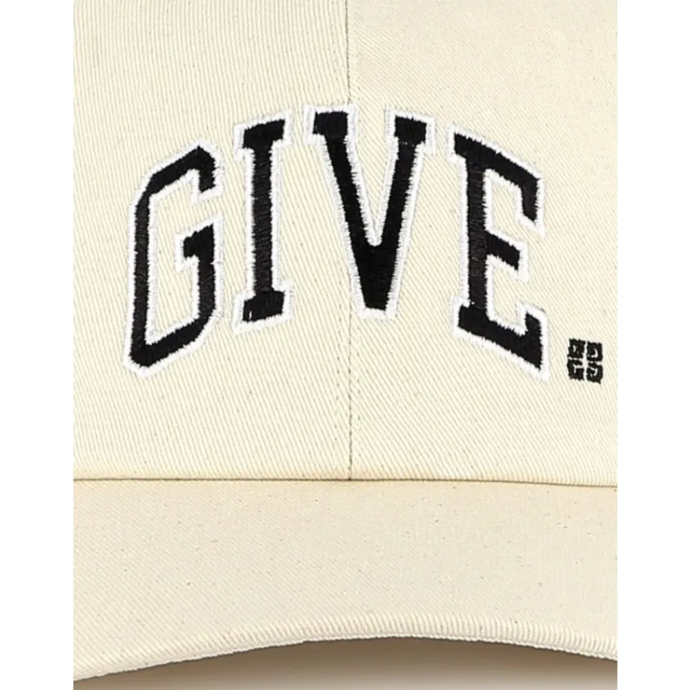 Rundkronen-Kappe mit gebogener Krempe>Givenchy Online