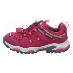 Salto Junior><noscript><img width=