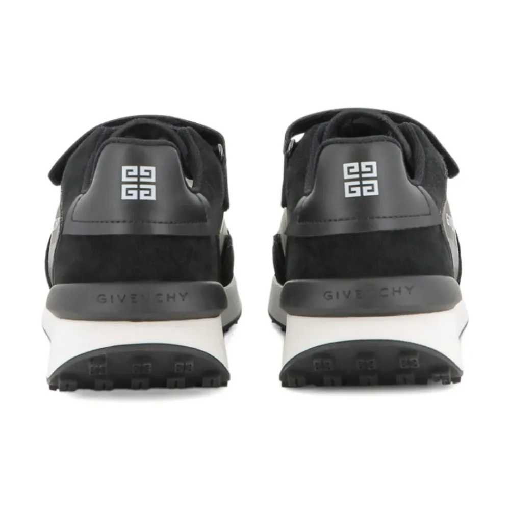 e Sneakers mit Wildledereinsätzen>Givenchy Hot