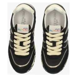 Sky Sneaker><noscript><img width=