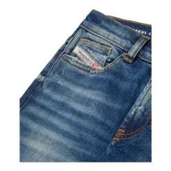 Straight Jeans 2010><noscript><img width=