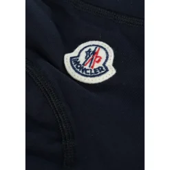 Stylische Hosen für Männer und Frauen><noscript><img width=