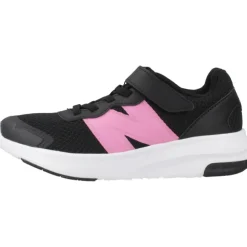 Stylische Sneakers für den Alltag><noscript><img width=