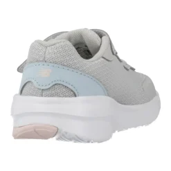 Stylische Sneakers für den Alltag><noscript><img width=