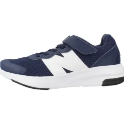 Stylische Sneakers für Männer und Frauen><noscript><img width=