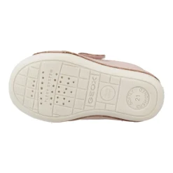 Trendige Sneakers für den Alltag><noscript><img width=