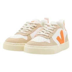 V-10 Sneaker><noscript><img width=