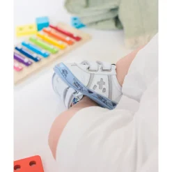 0013V Sneakers><noscript><img width=