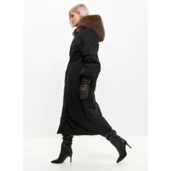 Wintermantel mit Kapuze><noscript><img width=