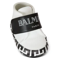 Zweifarbige Sneaker mit Vintage-Logo><noscript><img width=